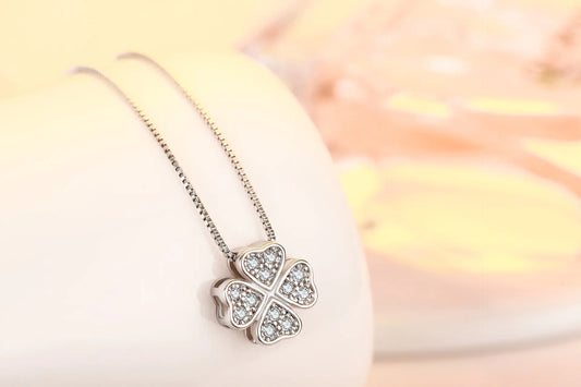 925 Silver Necklace with Copper Four-Leaf Clover Pendant