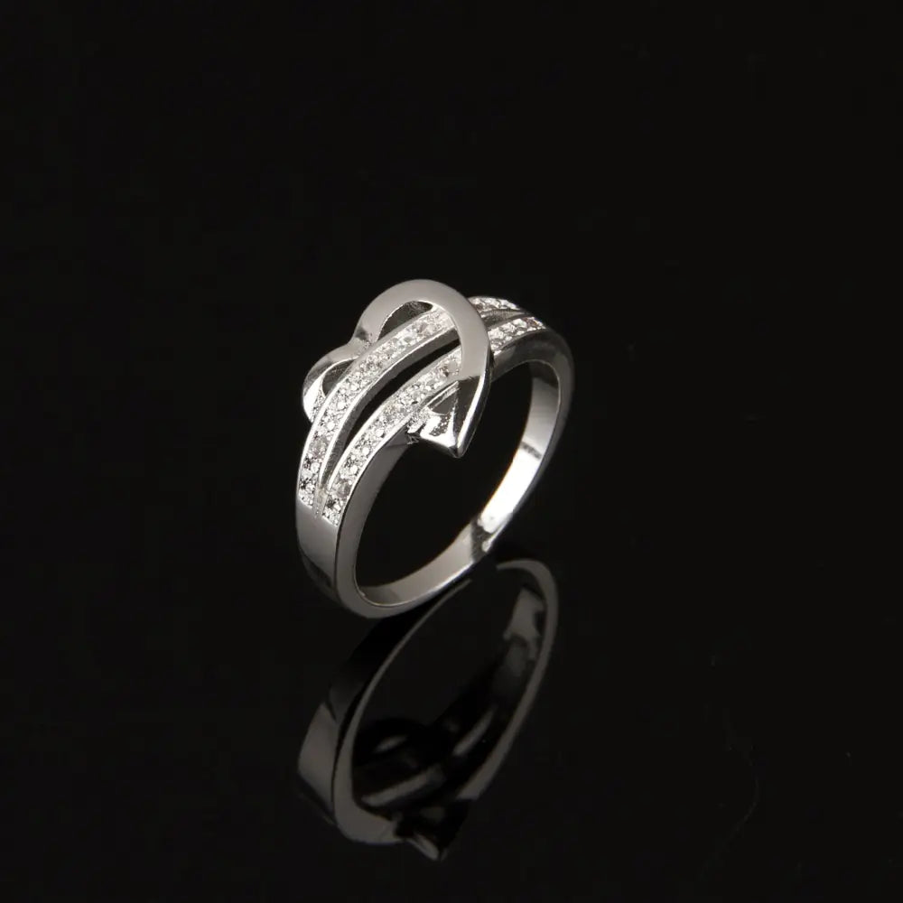 Elegant Heart & Arrow Ring with Zirconia – 925 Sterling Silverr