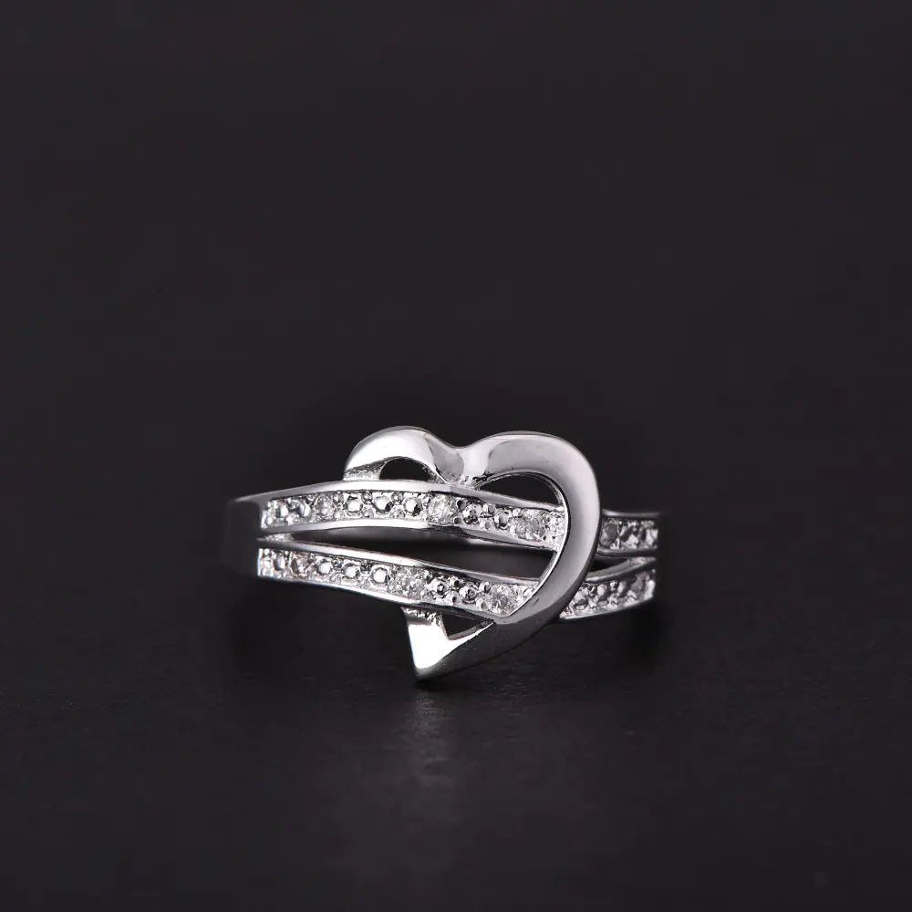 Elegant Heart & Arrow Ring with Zirconia – 925 Sterling Silverr