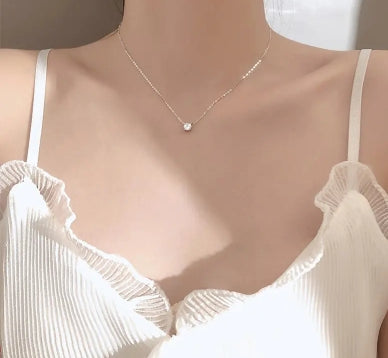 Minimalist 925 Silver Necklace with Zircon Pendant