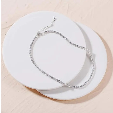 Stylish Minimalist Lock Necklace with Diamond Accent – For Women