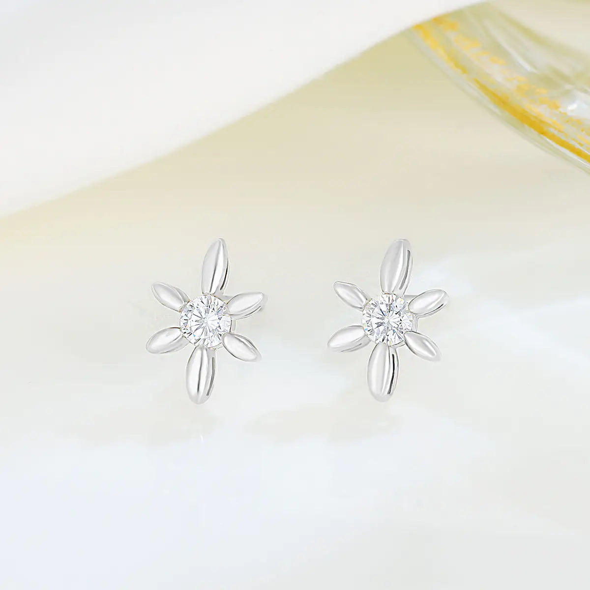 925 Silver Star Stud Earrings – Shine Like a Star ✨
