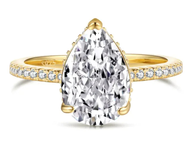 ✨ Luxurious 925 Silver Engagement Ring with Princess-Cut Zirconia ✨