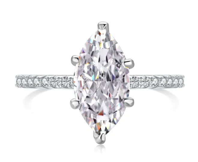 ✨ Luxurious 925 Silver Engagement Ring with Princess-Cut Zirconia ✨