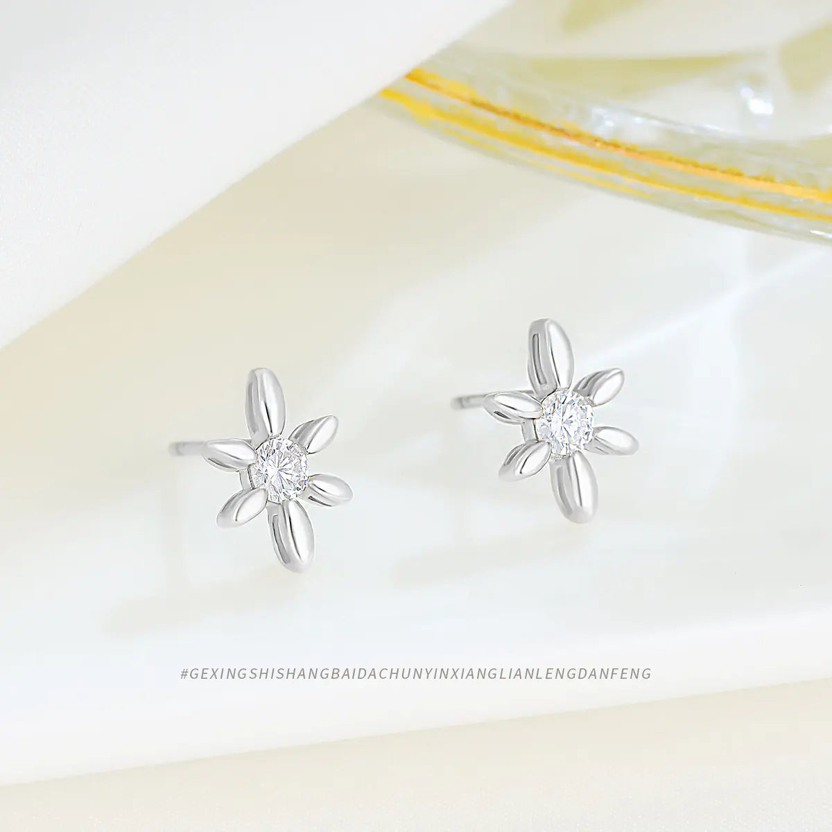 925 Silver Star Stud Earrings – Shine Like a Star ✨