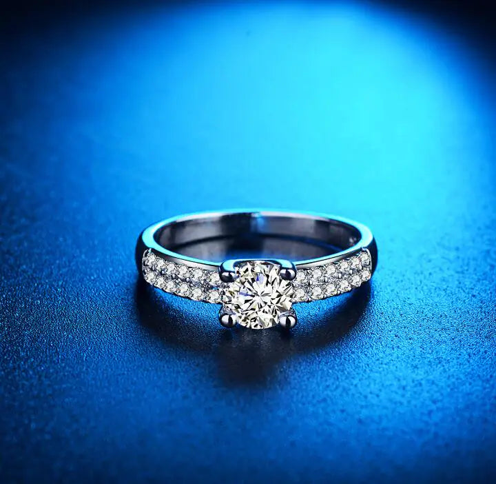 Modern Geometric Ring with Sparkling Zirconia – Stylish & Elegant