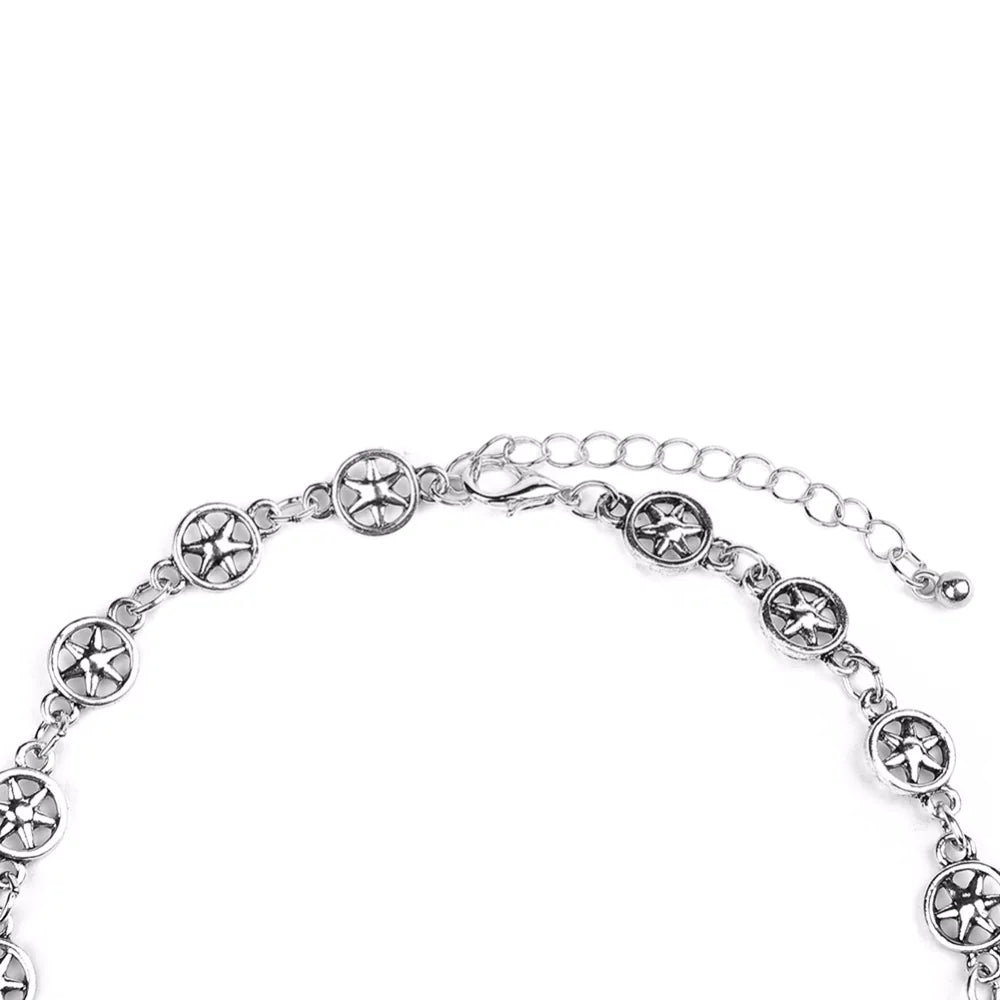 Elegant Hexagon Necklace Made of Alloy – Trendy Shine for Everyday Wear
