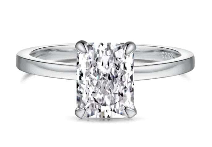 ✨ Luxurious 925 Silver Engagement Ring with Princess-Cut Zirconia ✨