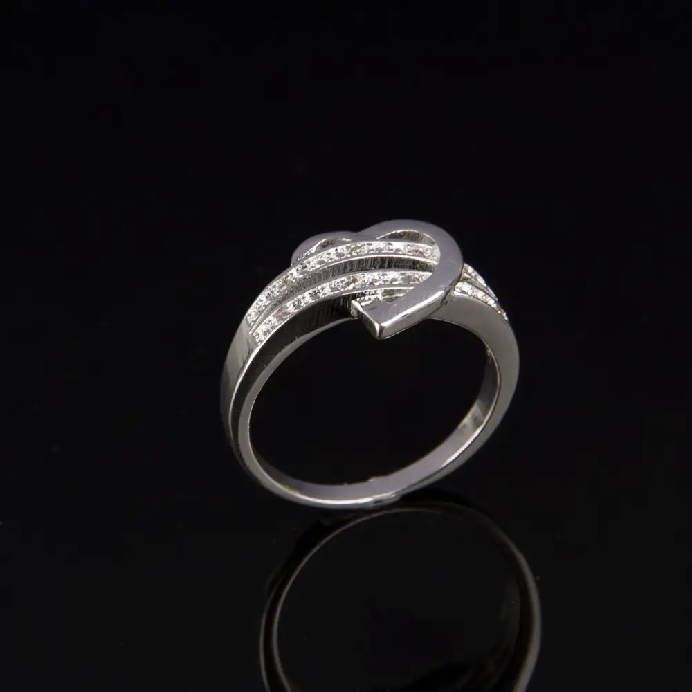 Elegant Heart & Arrow Ring with Zirconia – 925 Sterling Silverr